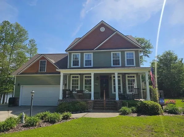 573 Beaver Hut Trl, Eastover, SC 29044