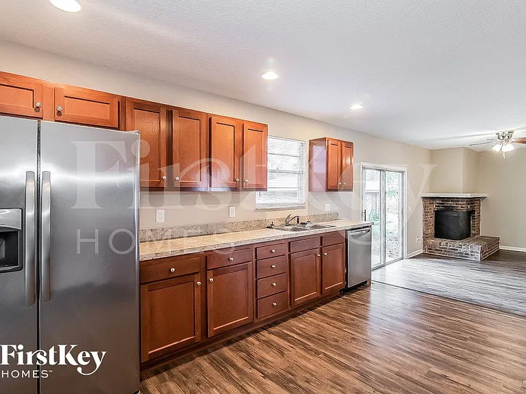 1572 Sonoma Ct — Photo 8