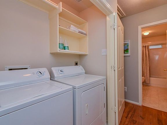 5th image of 18019 Parkwille Ln