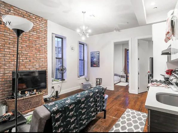 11 Maple Street image 1 of 7