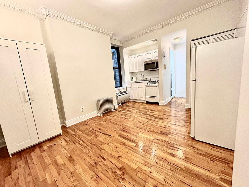 1st image of 11 E 32nd St #61
