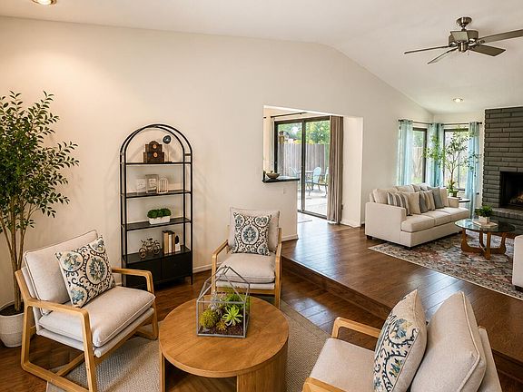5th image of 2020 E Four Creeks Avenue