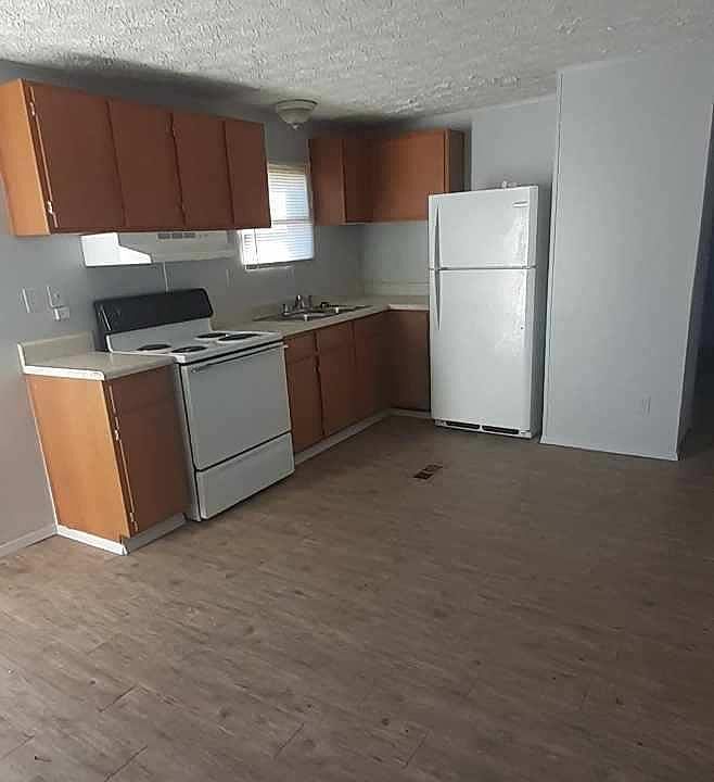 2nd image of 4611 Dumas Dr