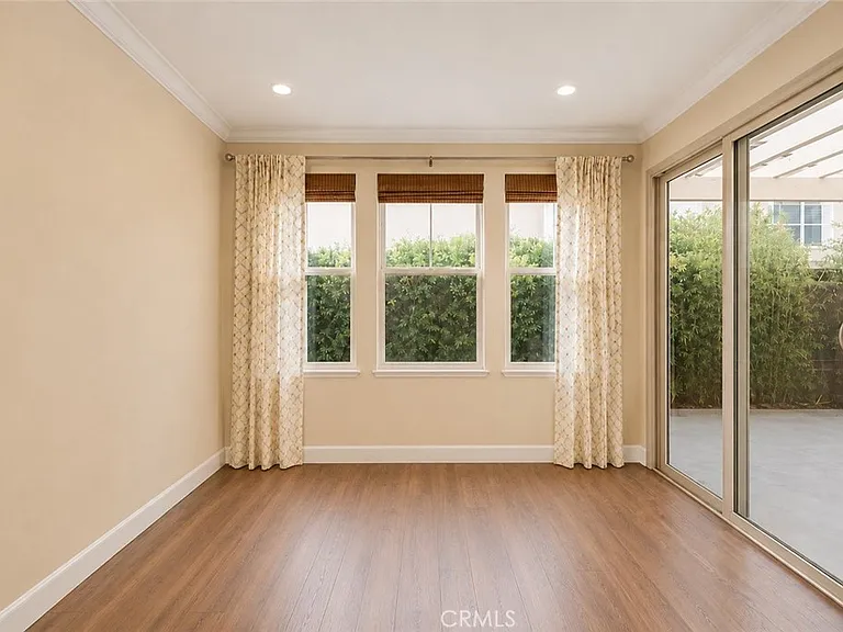 103 Oasis — Photo 15