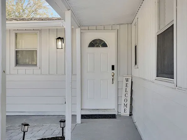 3210 Jolson Dr, Sarasota, FL 34237