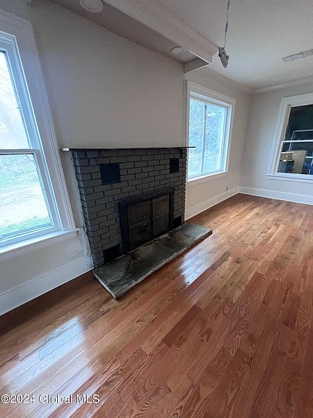 4th image of 117 Poultney Street