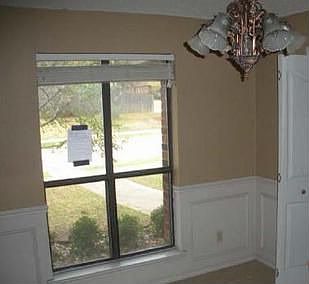3rd image of 1510 Elizabeth Dr