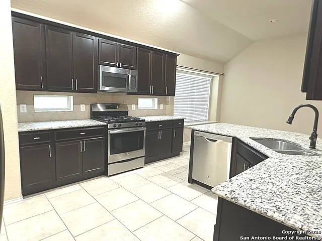 Building Photo - 15231 Stagehand Dr