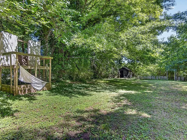 114 Forest Ave — Photo 51