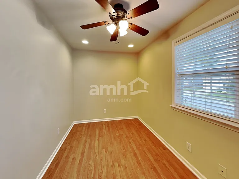 227 Mott Rd — Photo 11