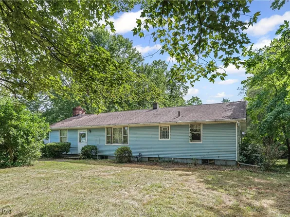 11960 Freshley Ave NE, Alliance, OH 44601