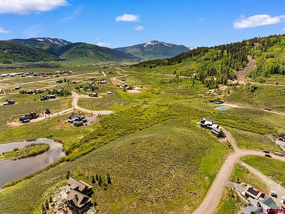 3rd image of 369 Lake Ridge Drive