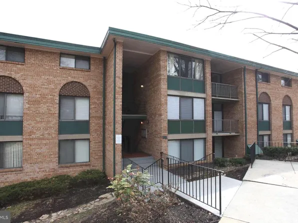 517 N Armistead St APT 303, Alexandria, VA 22312