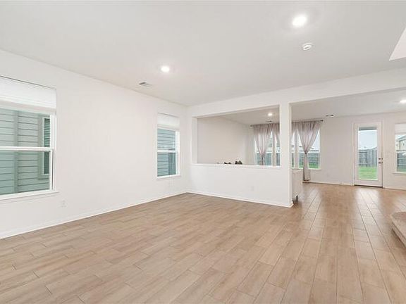 5th image of 14627 Monterey Cypress Dr