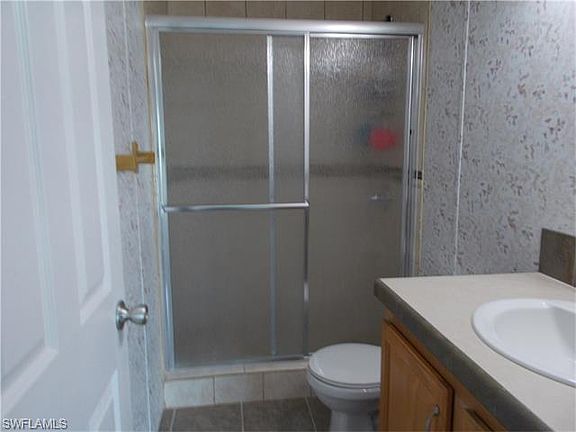 5th image of 13880 Dancy Ave