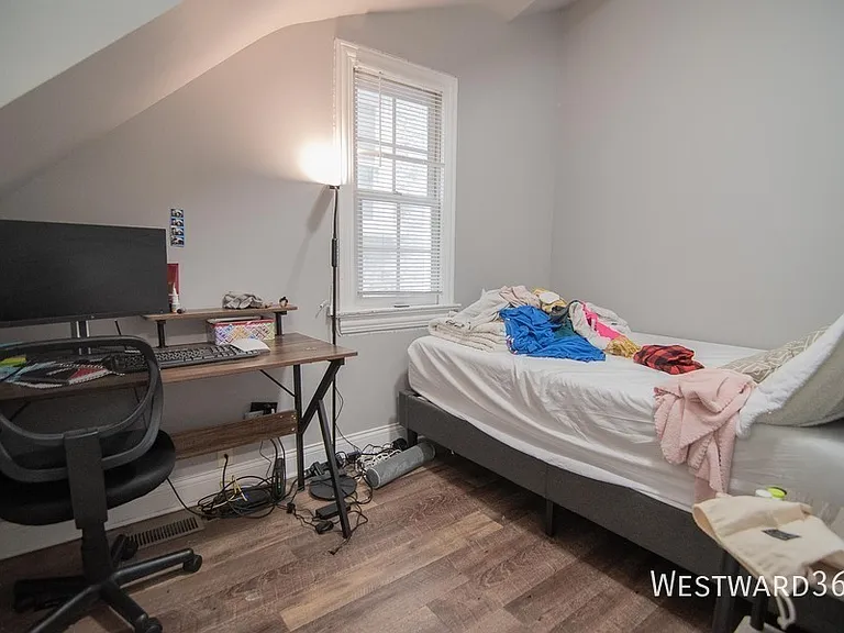 2733 N Wayne Ave #1 — Photo 11