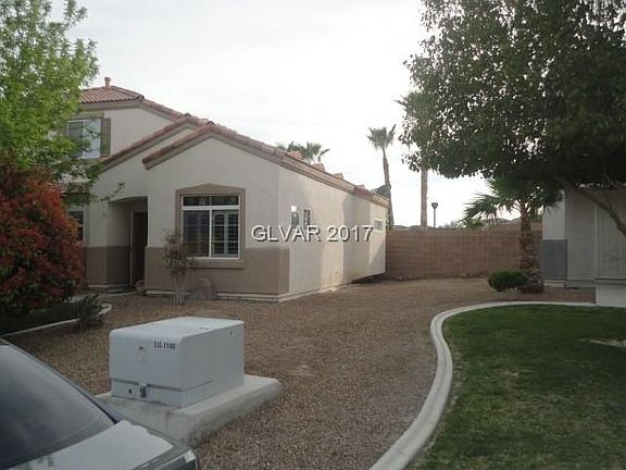 5th image of 3913 Aspen Creek Ave