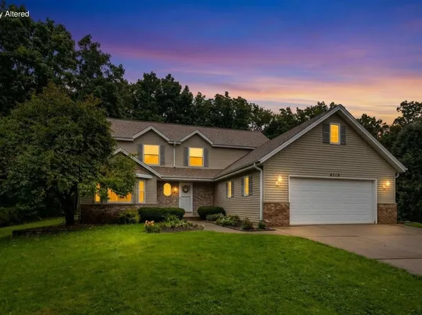 4110 W Carpenter AVENUE, Greenfield, WI 53221