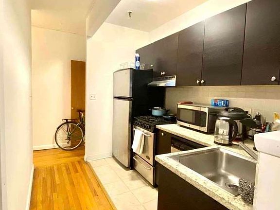 4th image of 190 Garfield Pl #G4