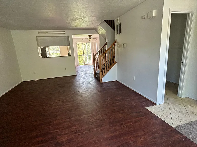 1908 Cross Trails Rd — Photo 3