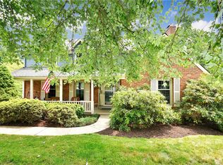 10067 Oakridge Dr, Wexford, PA 15090