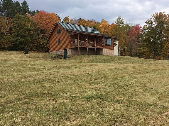 3rd image of 72 Hilltop Rd