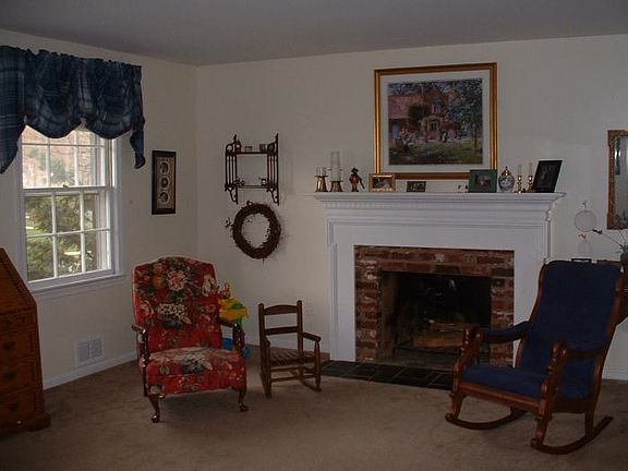 3rd image of 1206 Croton Dr