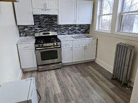 172 Winnikee Ave, Poughkeepsie, NY