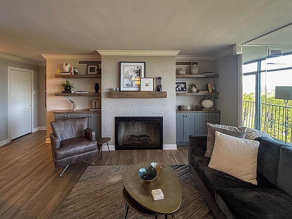 3rd image of 1414 Continental Dr APT 906