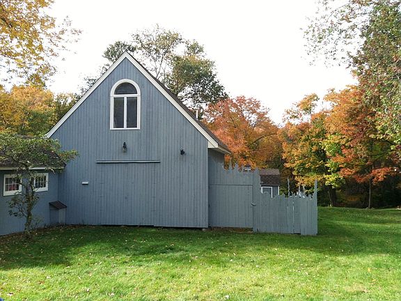 "Studio" & fenced storage 