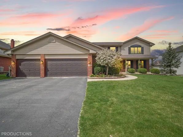 18172 Goesel Dr, Tinley Park, IL 60487
