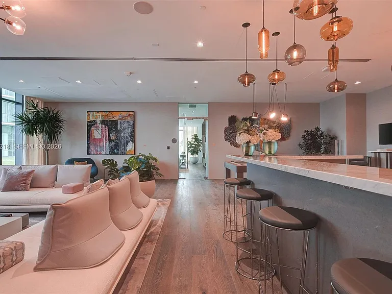 650 NE 32nd St #3808 — Photo 15