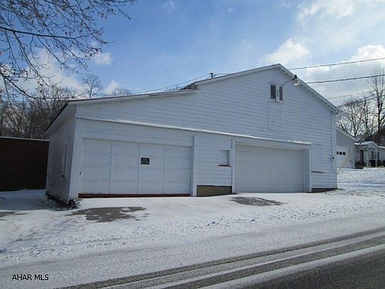 2nd image of 3831 5th Ave