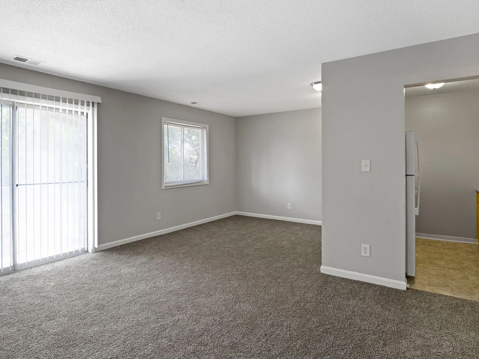 The Vineyards Apartment Homes — Photo 2