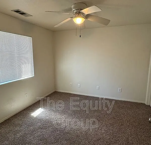 1915 Bella Oaks Dr — Photo 12