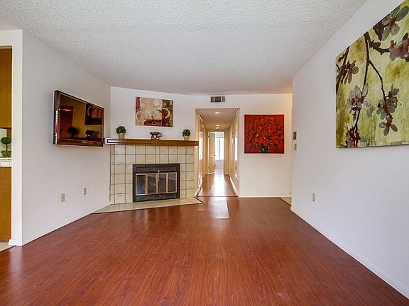 living rm towards hallway