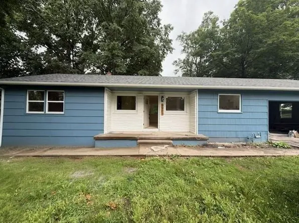 9905 E 71st Ter, Raytown, MO 64133
