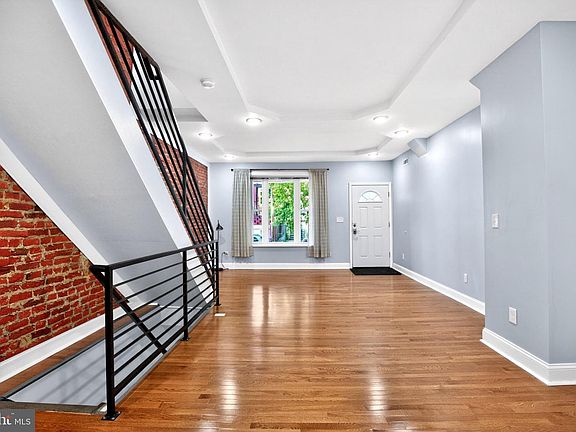 4th image of 5148 Catharine St