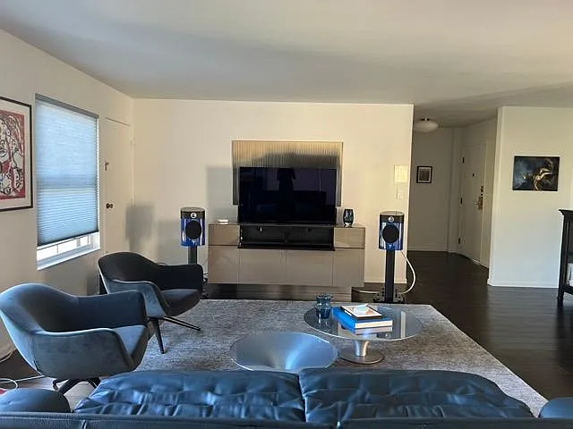 250 Montecito Ave #401 — Photo 5