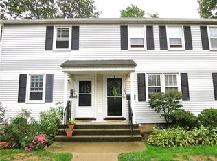195 Sylvan Knoll Rd, Stamford, CT 06902