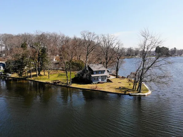 420 Ems W17 Ln, North Webster, IN 46555