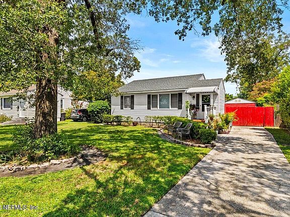 3rd image of 4511 CAMBRIDGE Road
