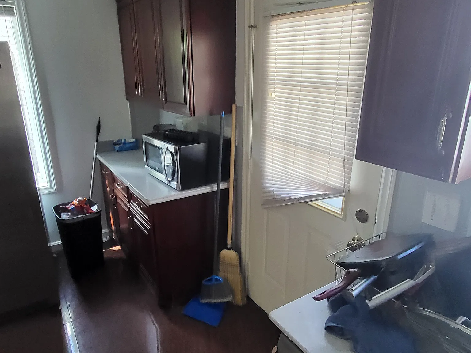 7 bed, $7,900 — Photo 3
