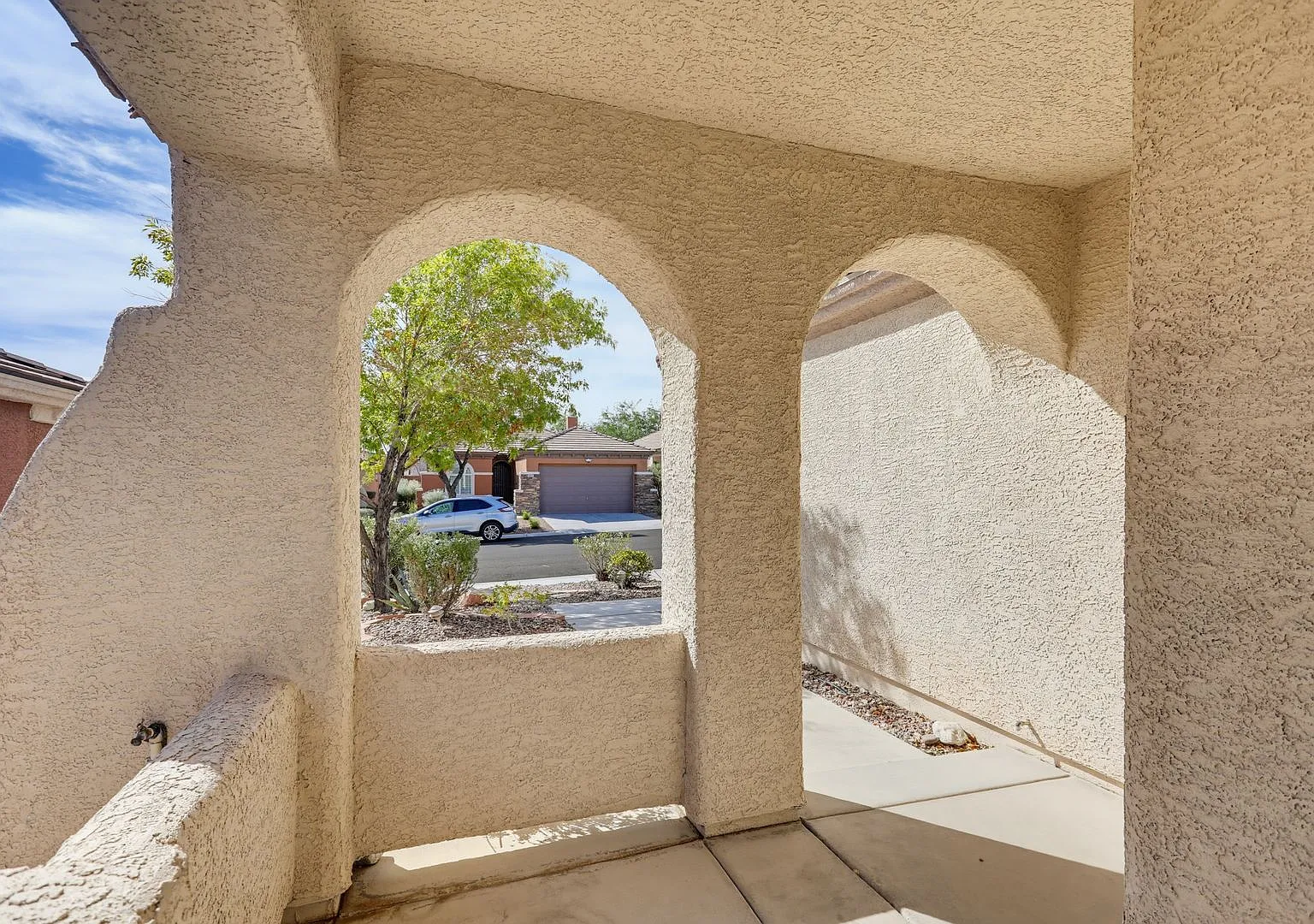 Summerlin Vistas One Story Beauty — Photo 4