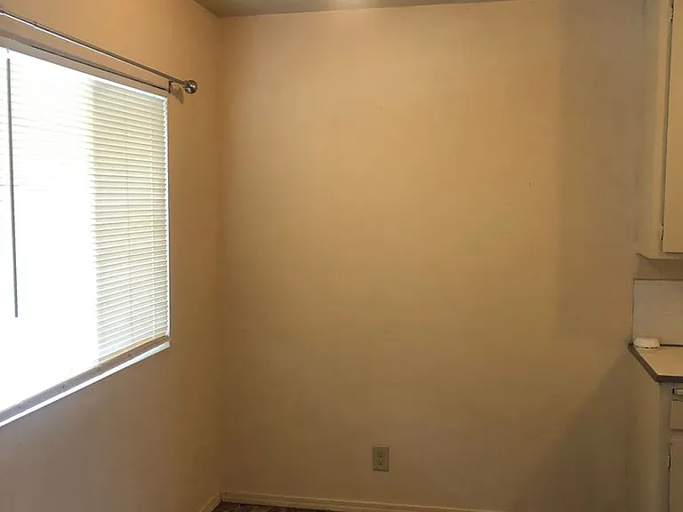 34063 Avenue J — Photo 3