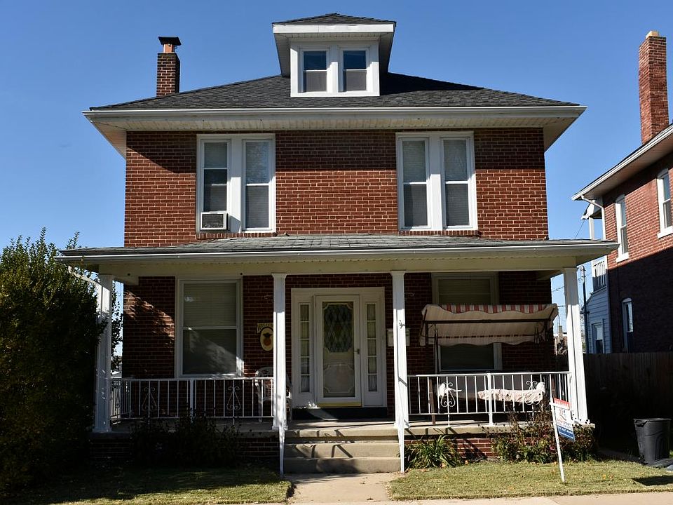 1st image of 1573 W Poplar Ter