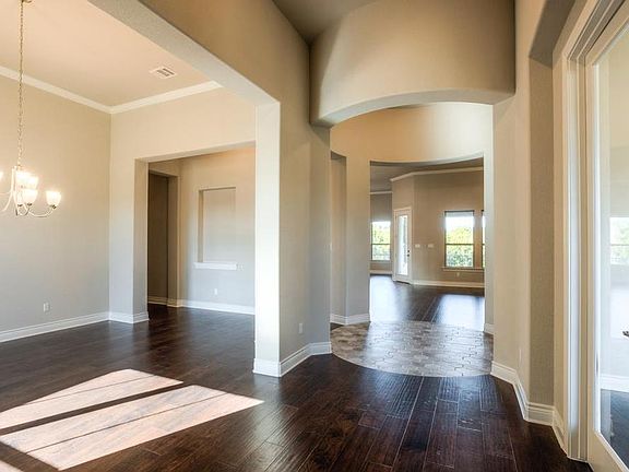 5th image of 3309 Vista Heights Dr