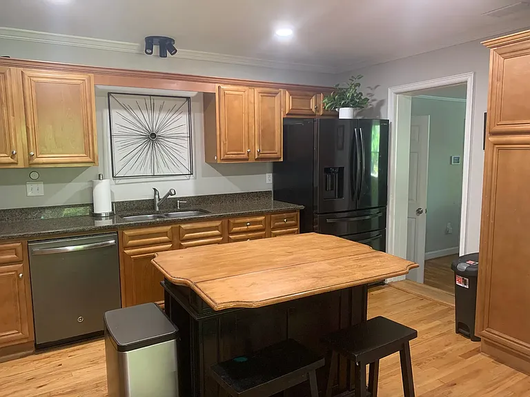 864 Shadowridge Dr — Photo 4