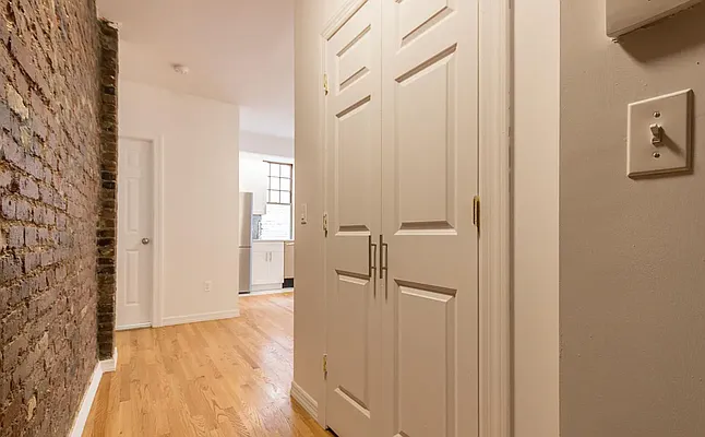 Rented by J PRESTON AND ASSOCIATES INC | media 12