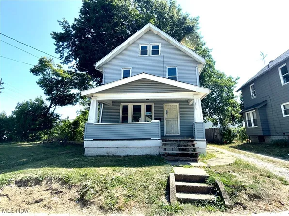 825 Brown St, Akron, OH 44311